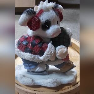 Vintage 1999 Mary's Moo Moos Ice Skating Figurine